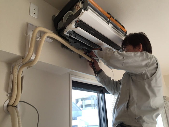 家庭用壁掛形エアコン取付 交換入替設置工事の流れ 東京 神奈川 埼玉 千葉