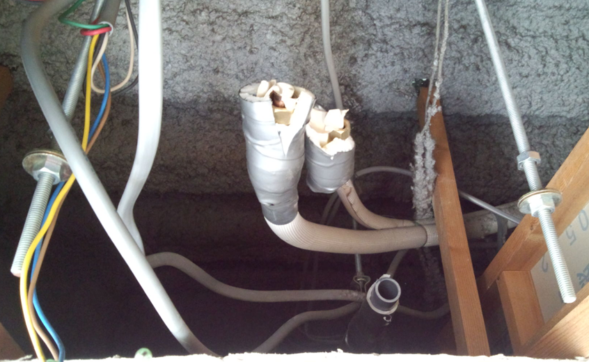 天井埋め込み型エアコン冷媒管１
